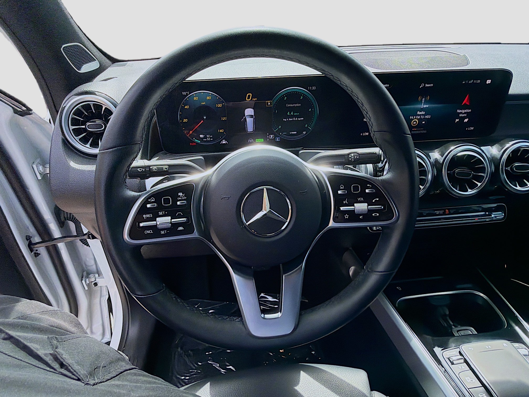 Used 2023 Mercedes-Benz EQB 300 4MATIC image 8