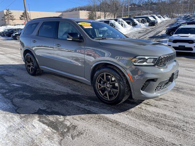 Certified 2025 Dodge Durango R/T image 6