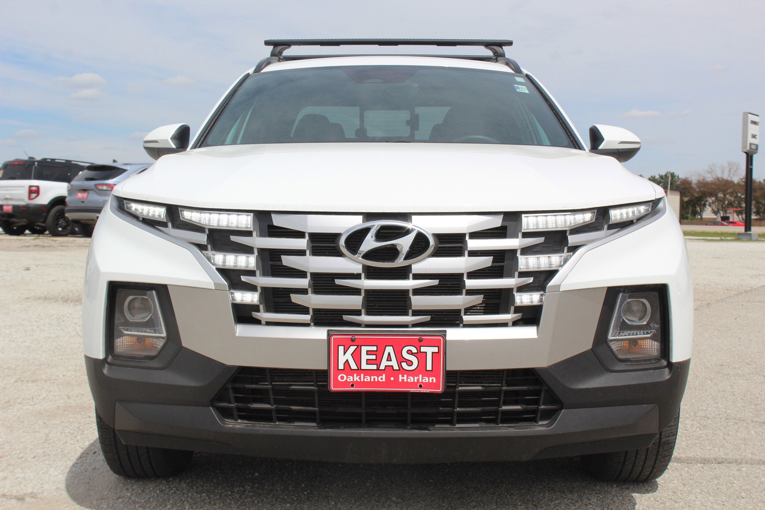 Used 2022 Hyundai Santa Cruz SEL w/ Activity Package AWD/4WD image 2