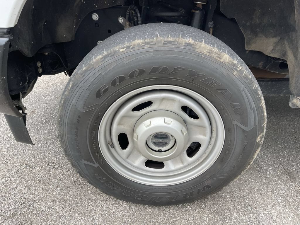 Used 2019 Ford F250 XL w/ Power Equipment Group AWD/4WD image 2