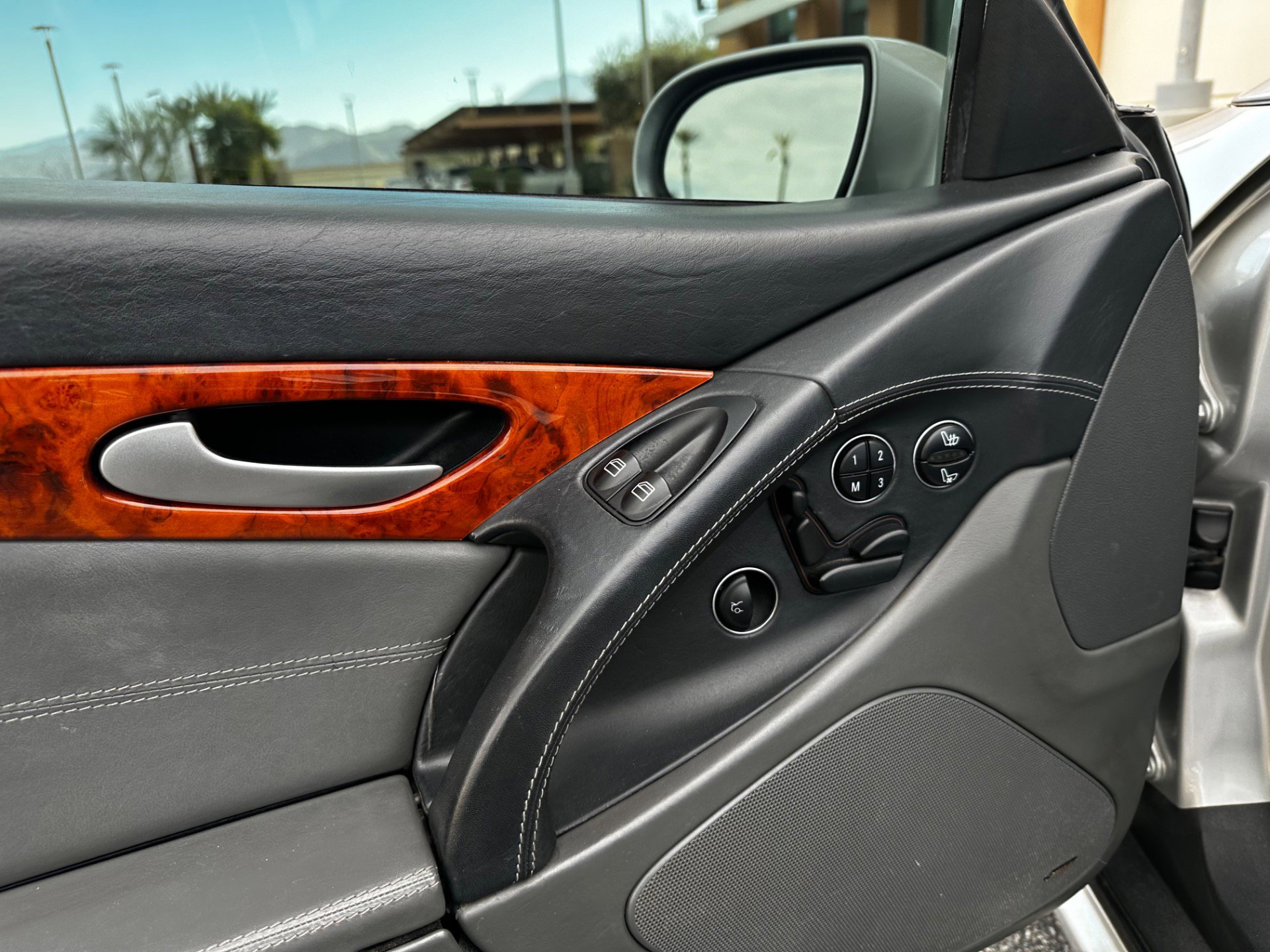 Used 2005 Mercedes-Benz SL 65 AMG image 36