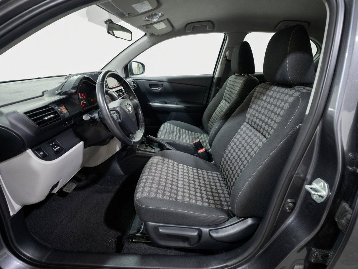 Used 2012 Scion iQ w/ Rear Speaker Pkg FWD image 13