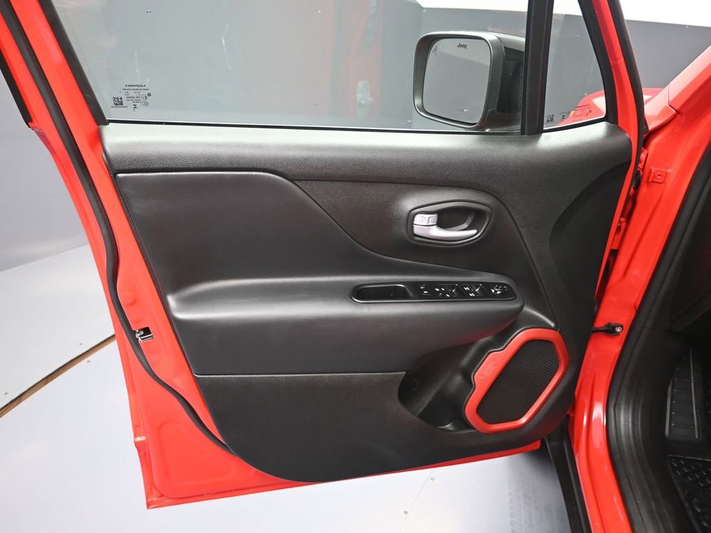 Used 2023 Jeep Renegade Trailhawk w/ Sun/Sound Group image 9