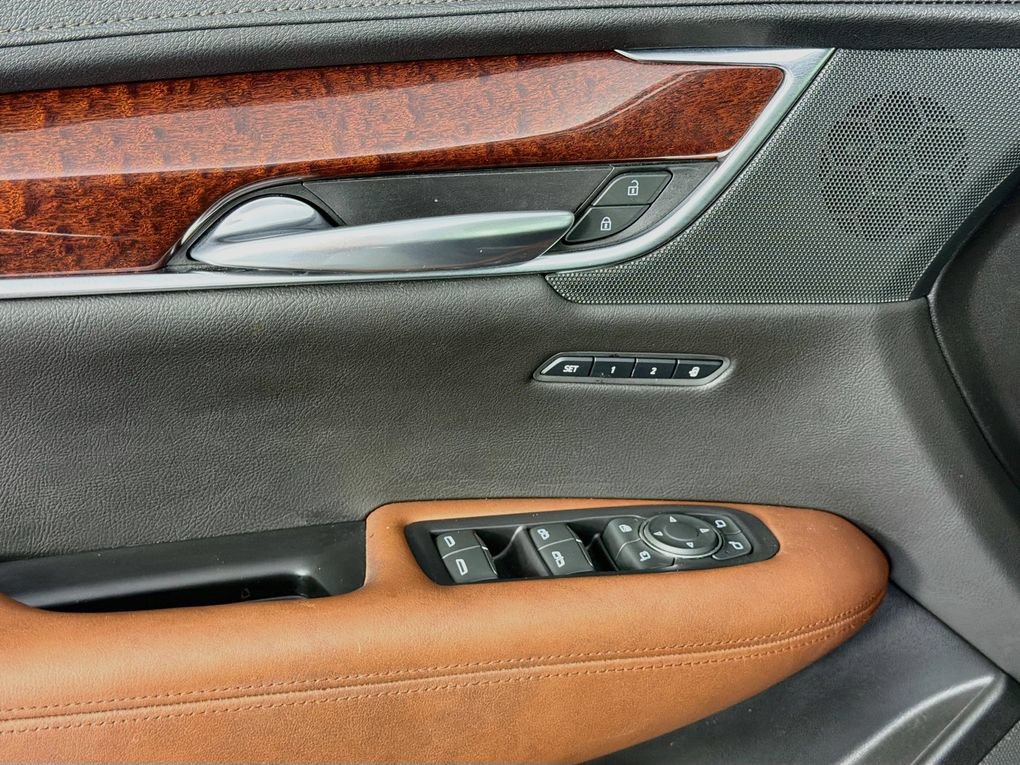 Used 2019 Cadillac XT5 Premium Luxury FWD image 22