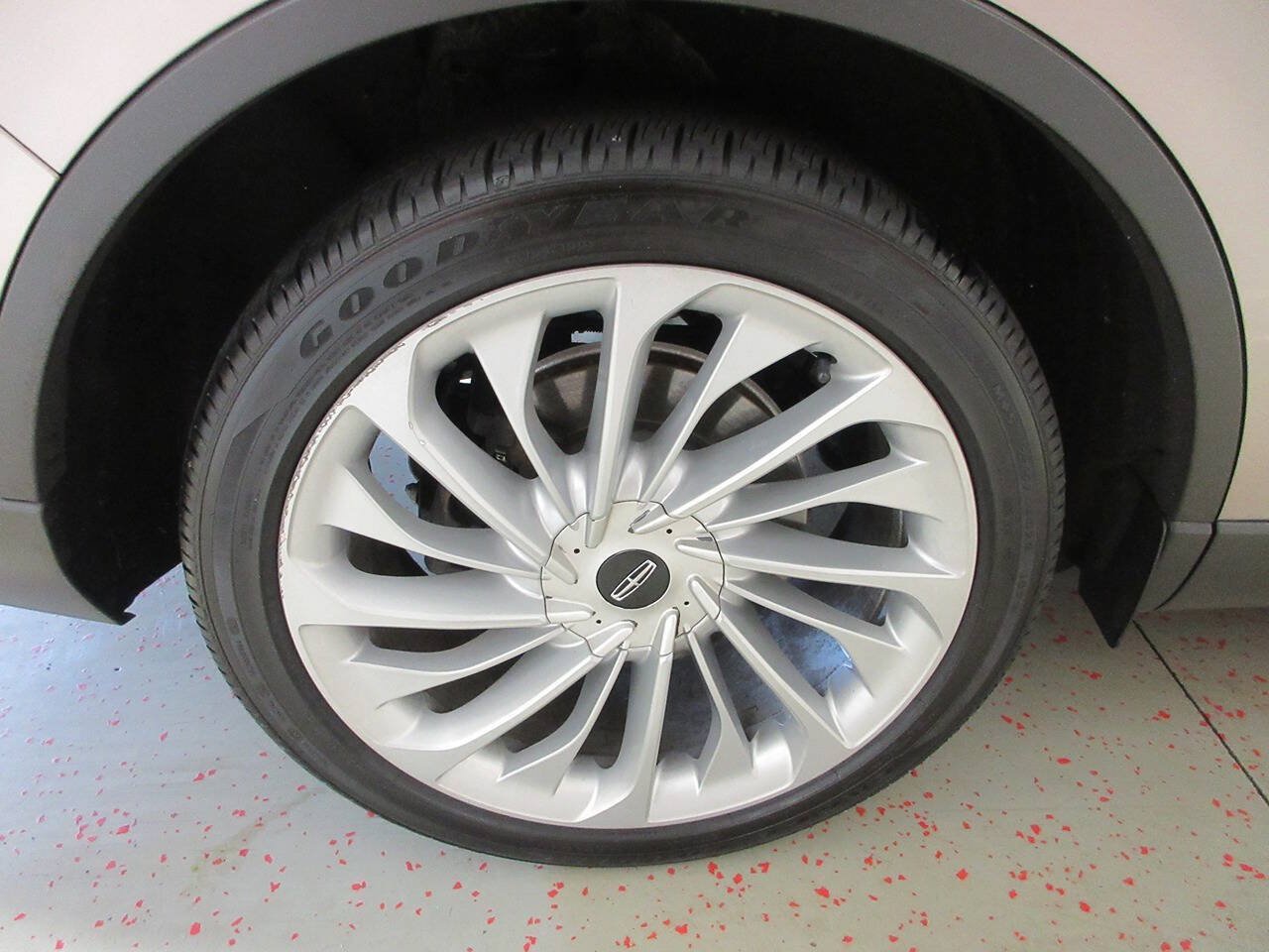 Used 2020 Lincoln Aviator Reserve w/ Equipment Group 202A AWD/4WD image 16