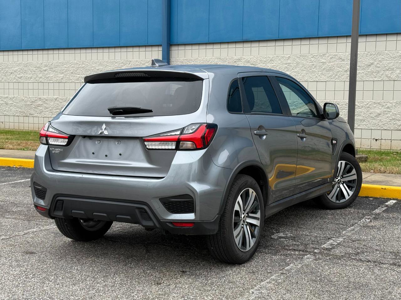 Used 2025 Mitsubishi Outlander Sport AWD image 5