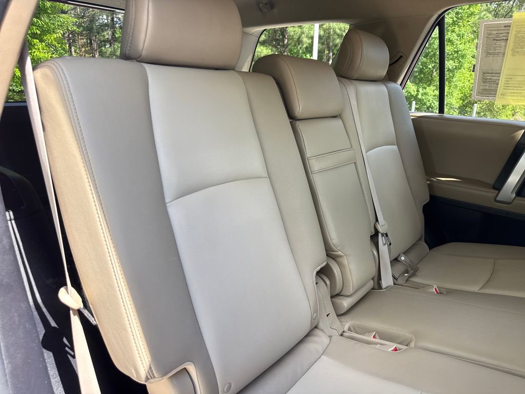 Used 2020 Toyota 4Runner SR5 Premium w/ Moonroof Package image 31