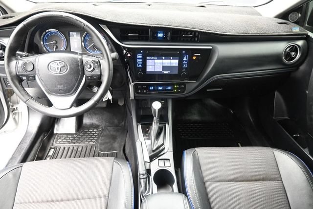 Used 2017 Toyota Corolla SE FWD image 3
