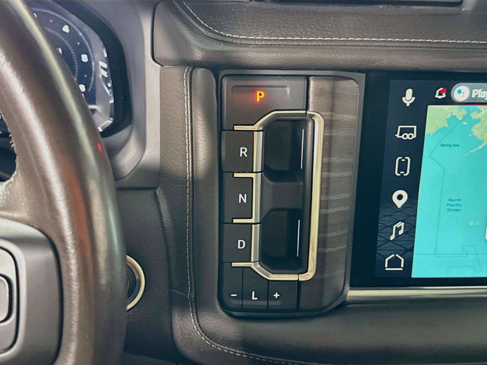 Used 2023 GMC Yukon XL Denali w/ Advanced Technology Package AWD/4WD image 11