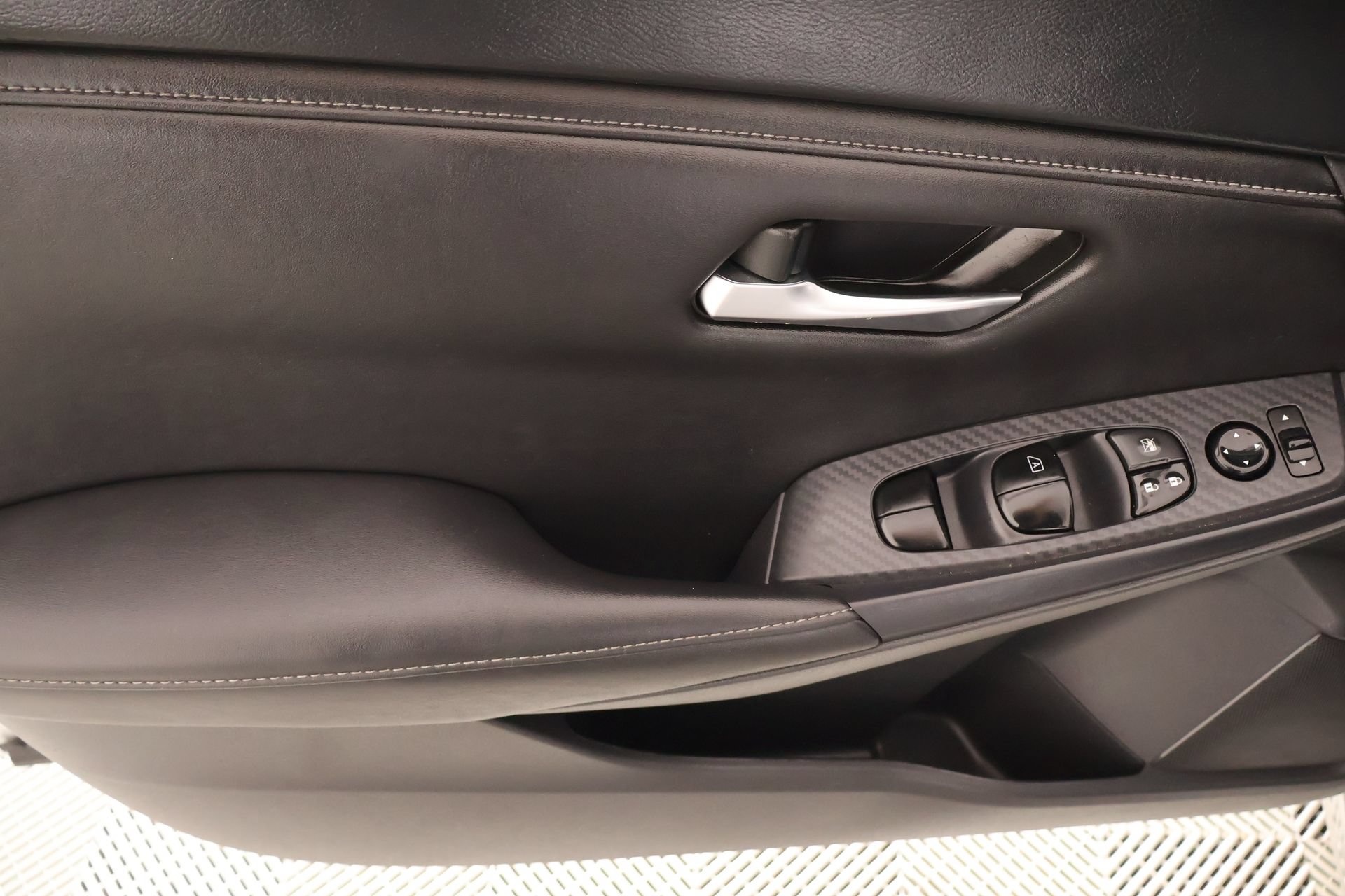 Used 2023 Nissan Sentra SV FWD image 14