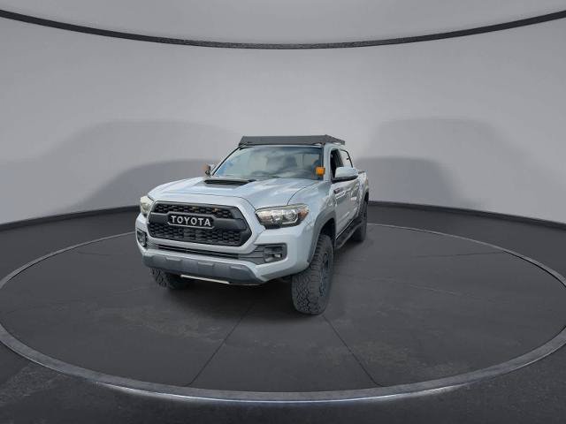 Used 2017 Toyota Tacoma TRD Pro AWD/4WD image 4