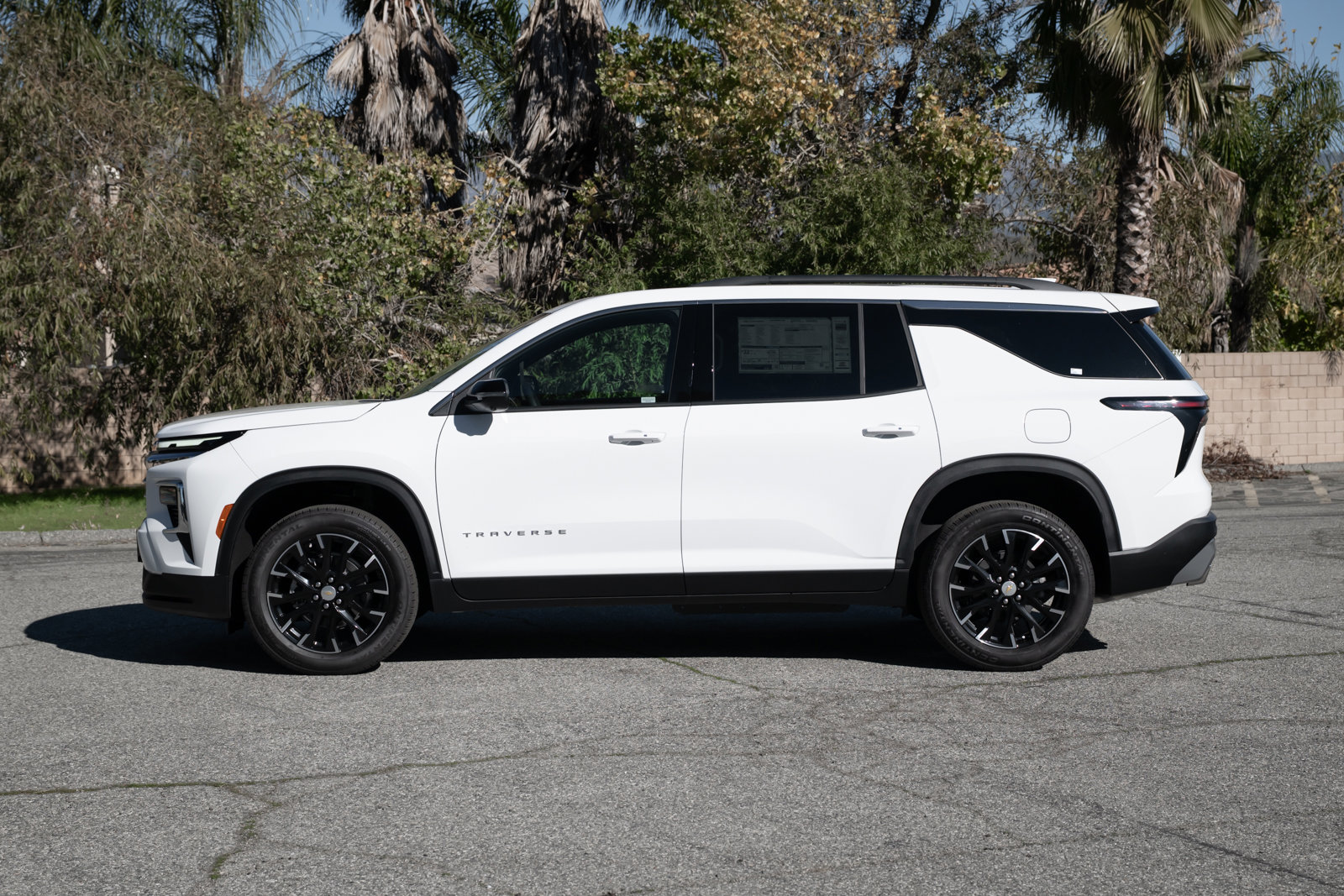 New 2026 Chevrolet Traverse LT image 7