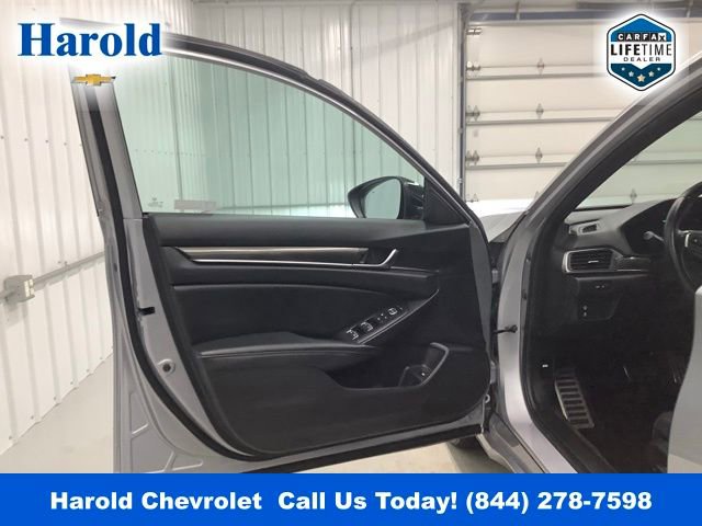 Used 2022 Honda Accord Sport image 14