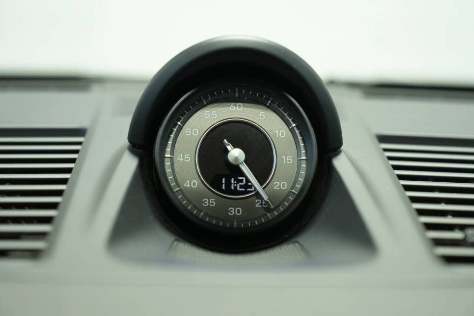 Certified 2021 Porsche 911 Turbo S image 36