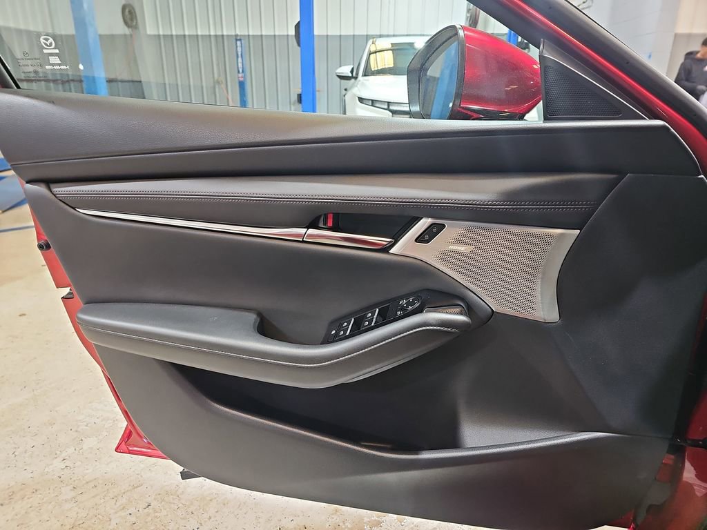 New 2026 MAZDA MAZDA3 2.5 S Hatchback w/ Premium Pkg image 28
