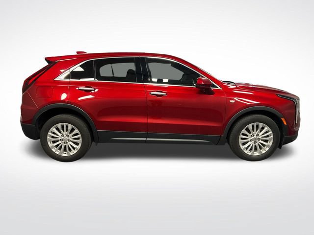 Certified 2024 Cadillac XT4 Luxury w/ Cold Weather Package FWD image 6