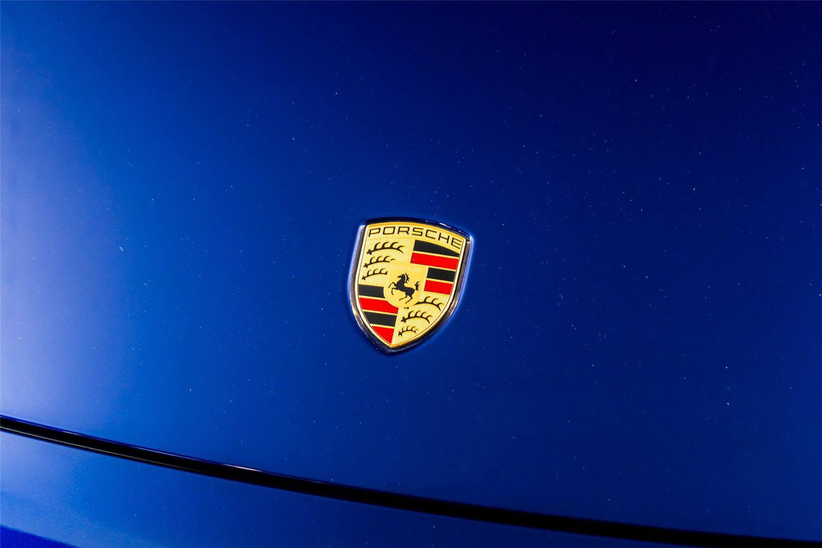 Used 2024 Porsche 911 Carrera GTS w/ Premium Package RWD image 25