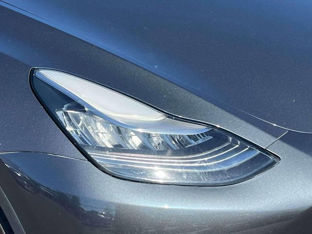 Used 2021 Tesla Model Y Performance image 9