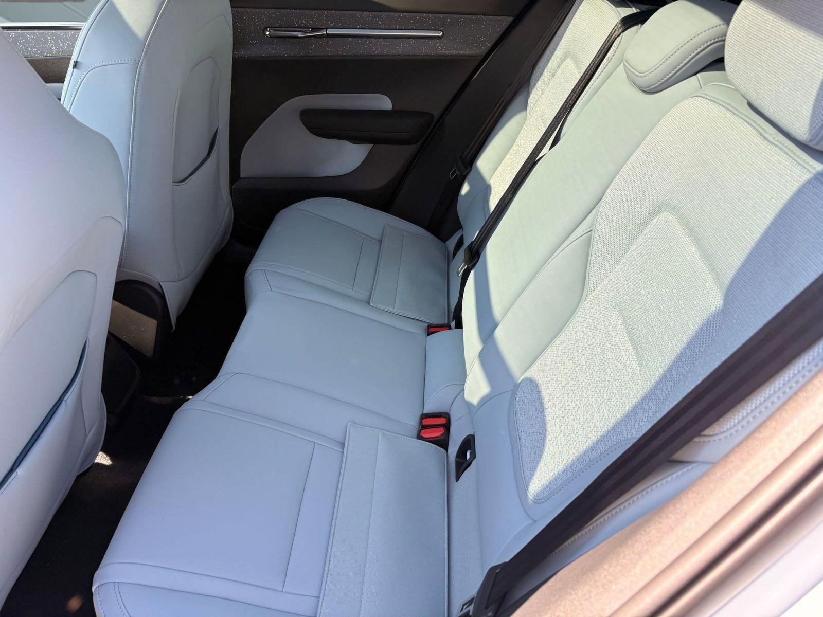 New 2026 Volvo EX30 Ultra w/ Climate Package image 24