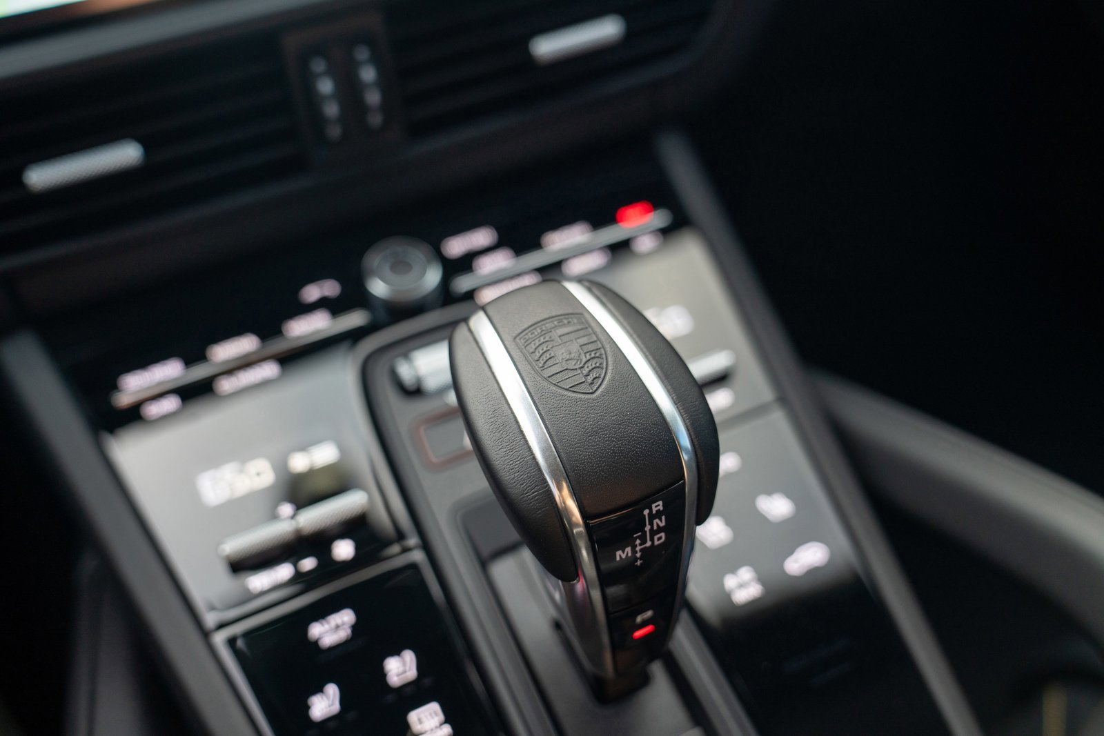 Certified 2022 Porsche Cayenne Turbo GT image 19