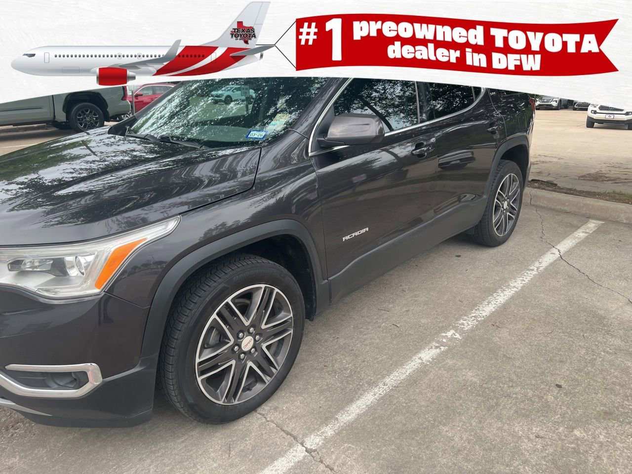 Used 2019 GMC Acadia SLE image 1