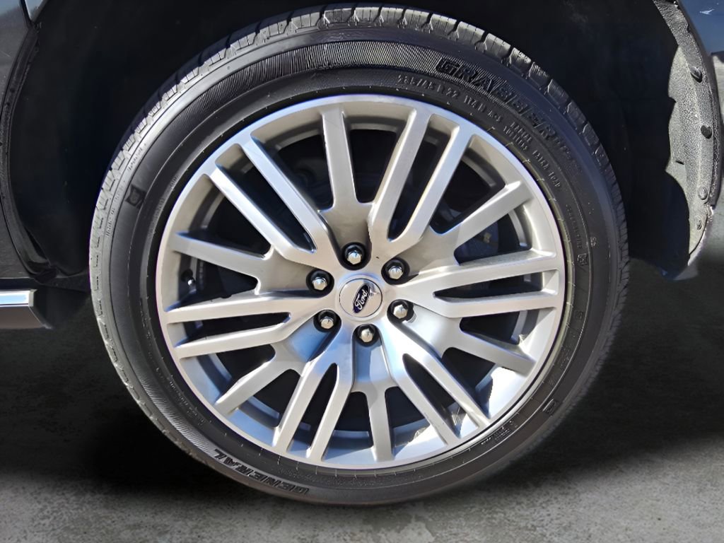 Used 2024 Ford Expedition Max Limited image 11