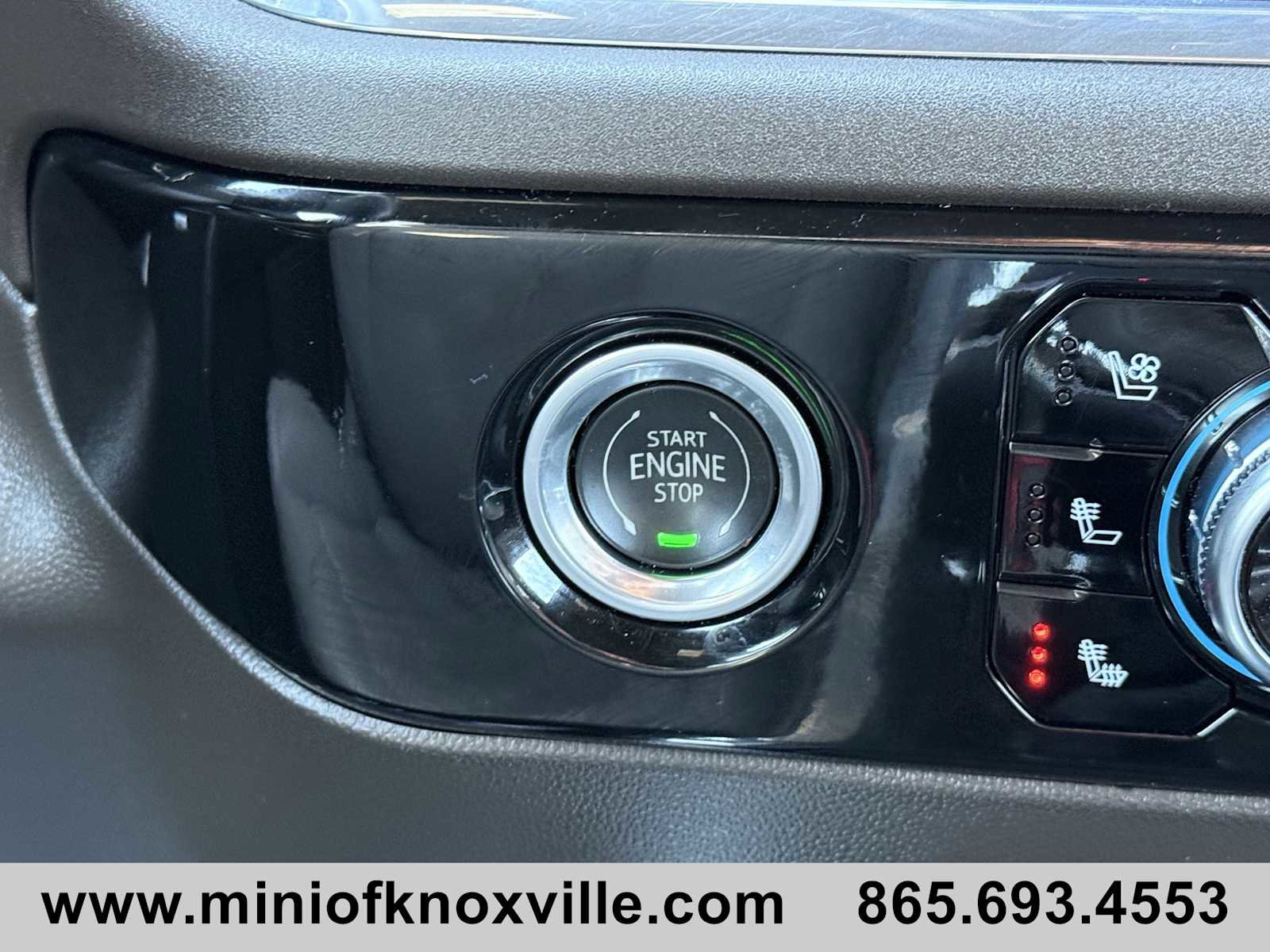 Used 2023 GMC Sierra 1500 SLT w/ SLT Premium Package image 19