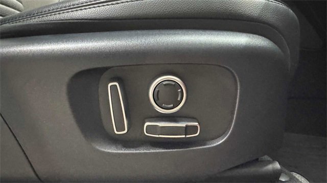 Used 2021 Land Rover Discovery Sport S image 15