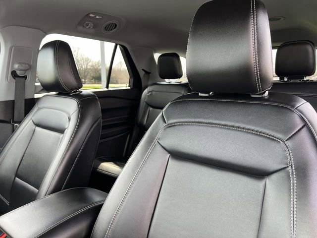 Certified 2022 Ford Explorer XLT w/ Equipment Group 202A image 24
