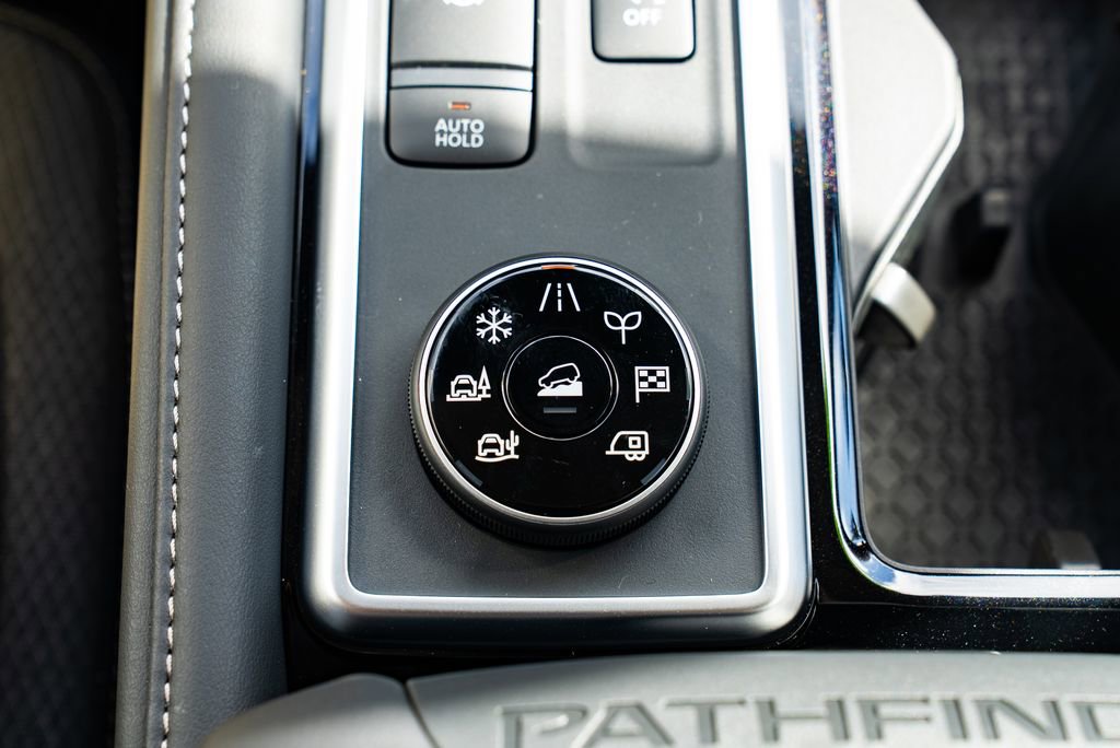 New 2026 Nissan Pathfinder SV image 19