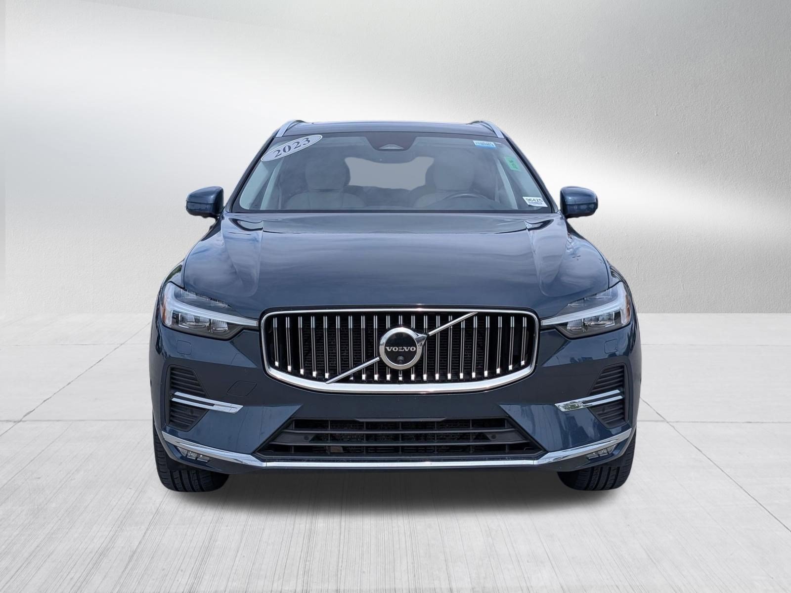 Used 2023 Volvo XC60 B5 Plus AWD/4WD image 9