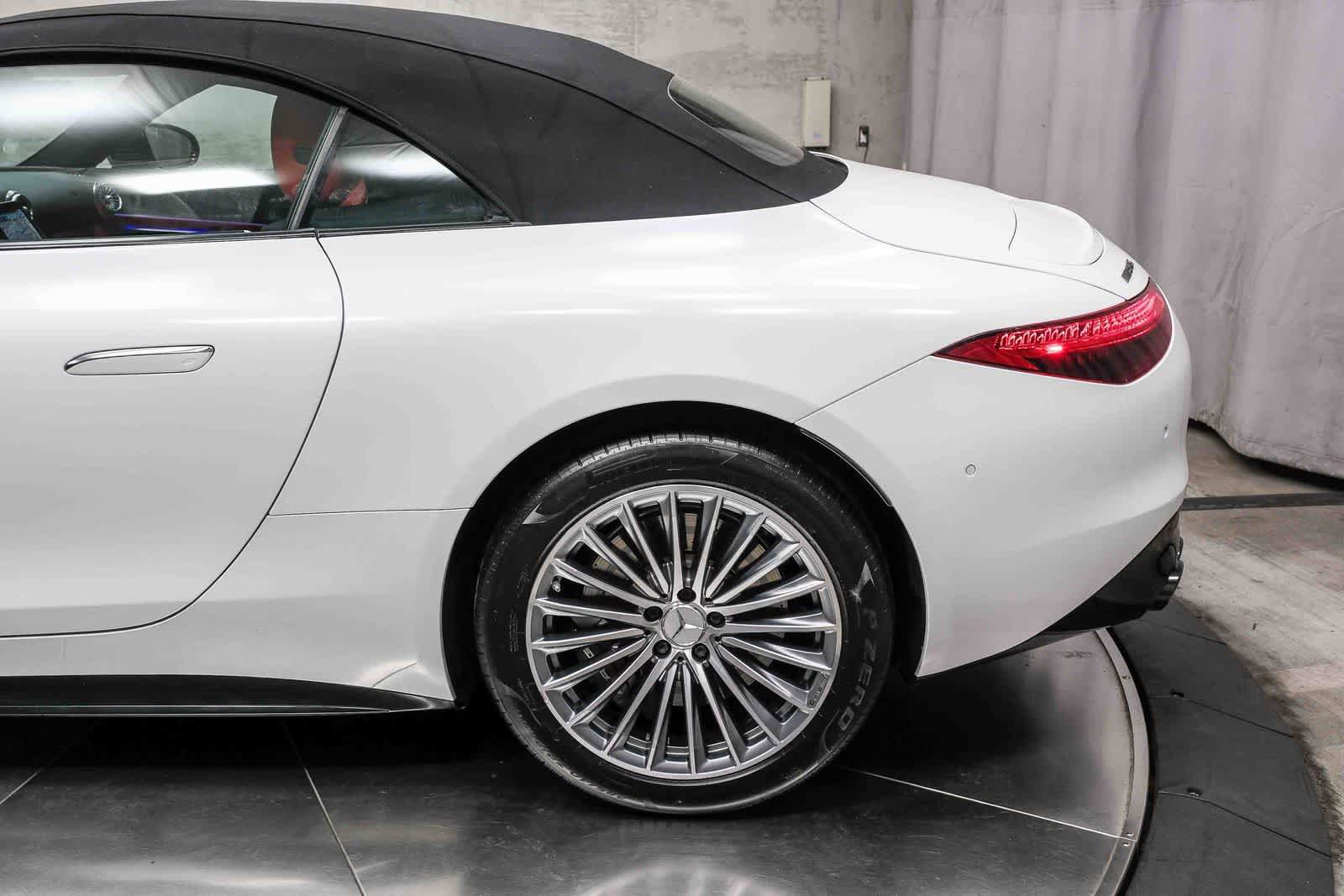 Used 2023 Mercedes-Benz SL 43 AMG image 8