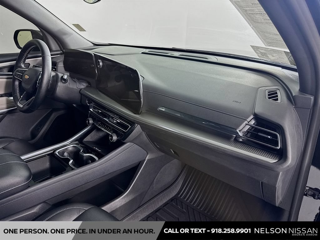 Used 2026 Chevrolet Traverse LT AWD/4WD image 30