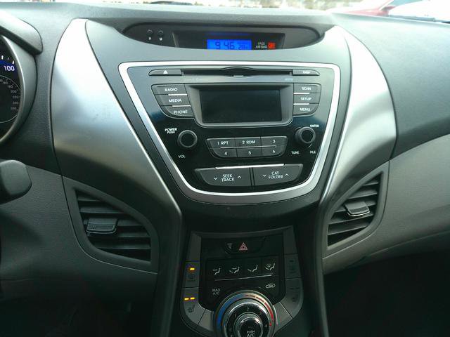 Used 2013 Hyundai Elantra GLS w/ Preferred Pkg image 10