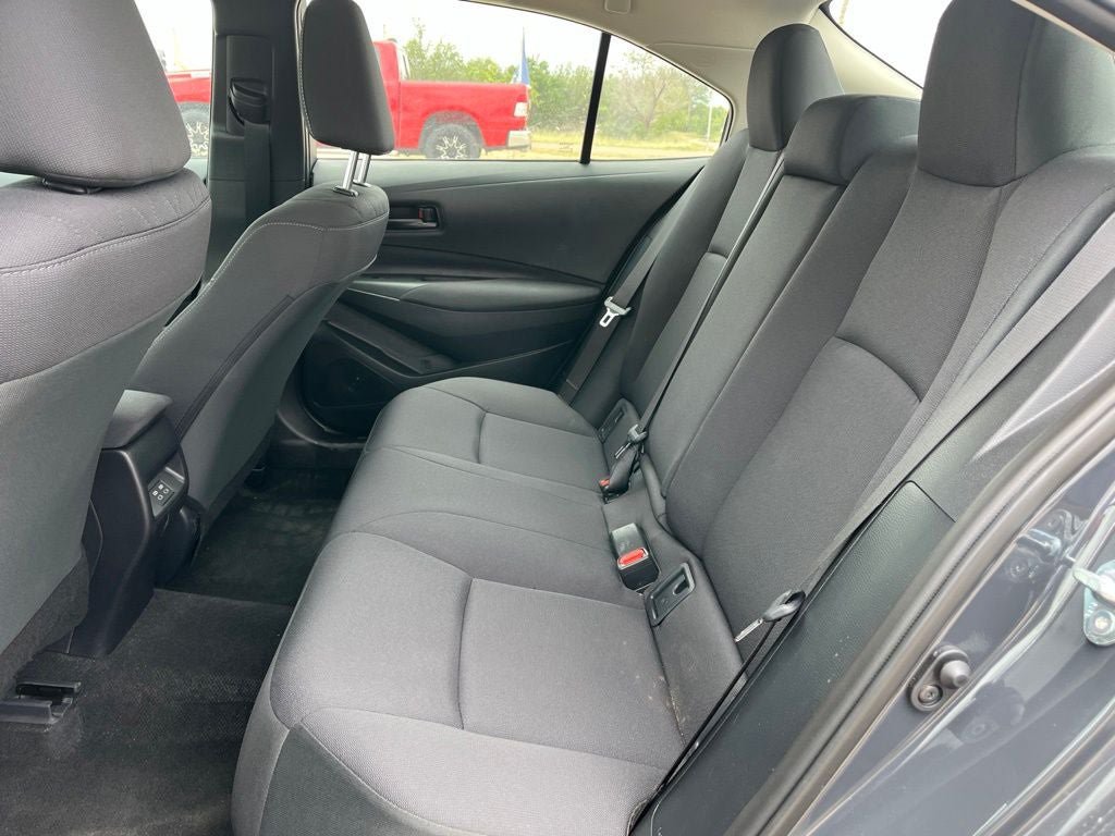 Used 2026 Toyota Corolla LE FWD image 14