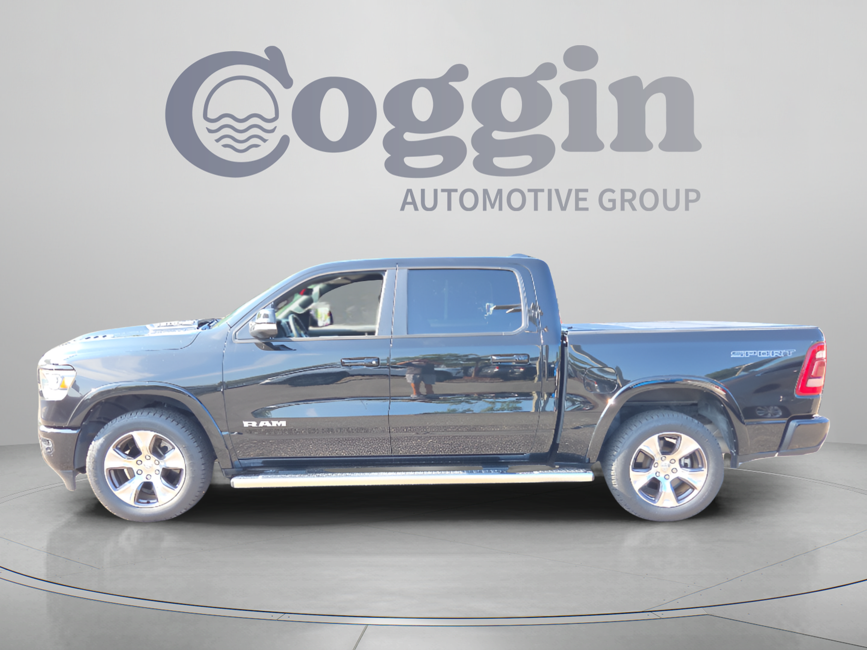 Used 2022 RAM 1500 Laramie w/ Sport Appearance Package RWD image 2