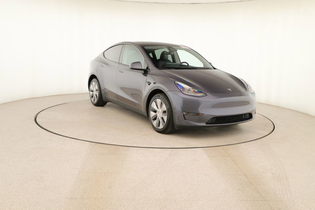 Used 2023 Tesla Model Y Long Range image 10