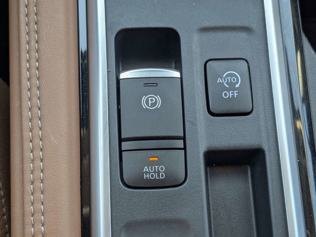 Used 2024 Nissan Pathfinder Platinum w/ Cargo Package FWD image 25