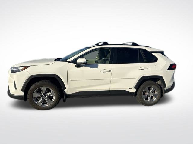 Used 2022 Toyota RAV4 XLE w/ Convenience Package AWD/4WD image 2