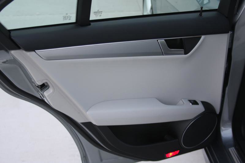 Used 2013 Mercedes-Benz C 300 Sport image 38