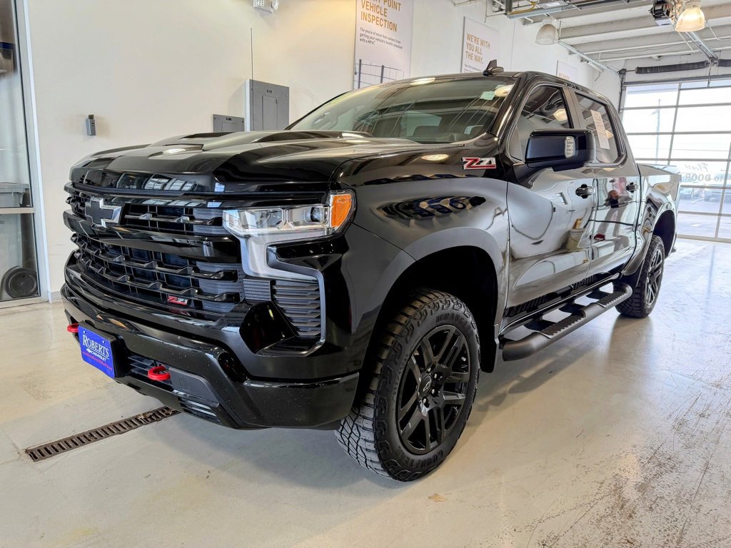 Used 2023 Chevrolet Silverado 1500 LT Trail Boss w/ LT Trail Boss Premium Package image 7