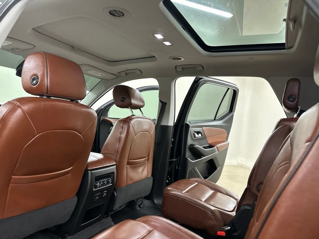 Used 2018 Chevrolet Traverse High Country AWD/4WD image 30