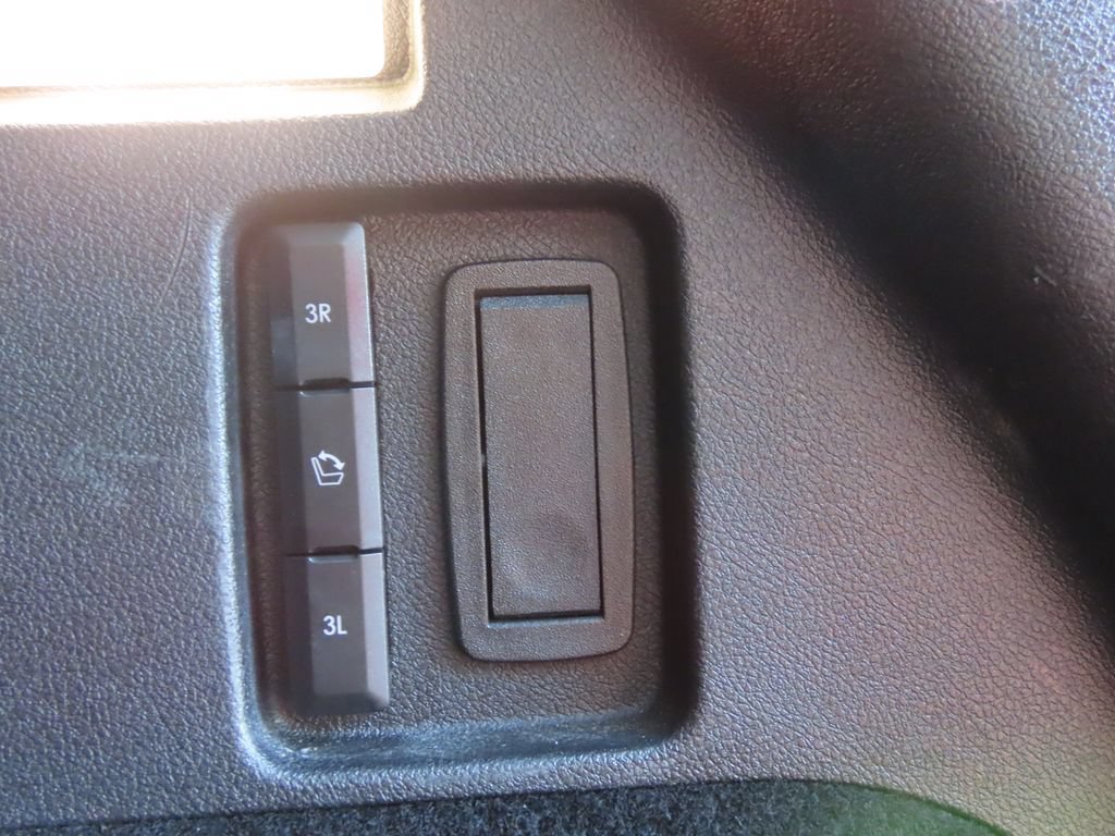 Used 2023 Lincoln Aviator AWD w/ Premium Package image 32