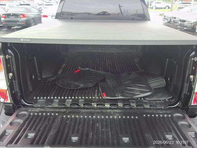 Used 2015 GMC Canyon SLT AWD/4WD image 16