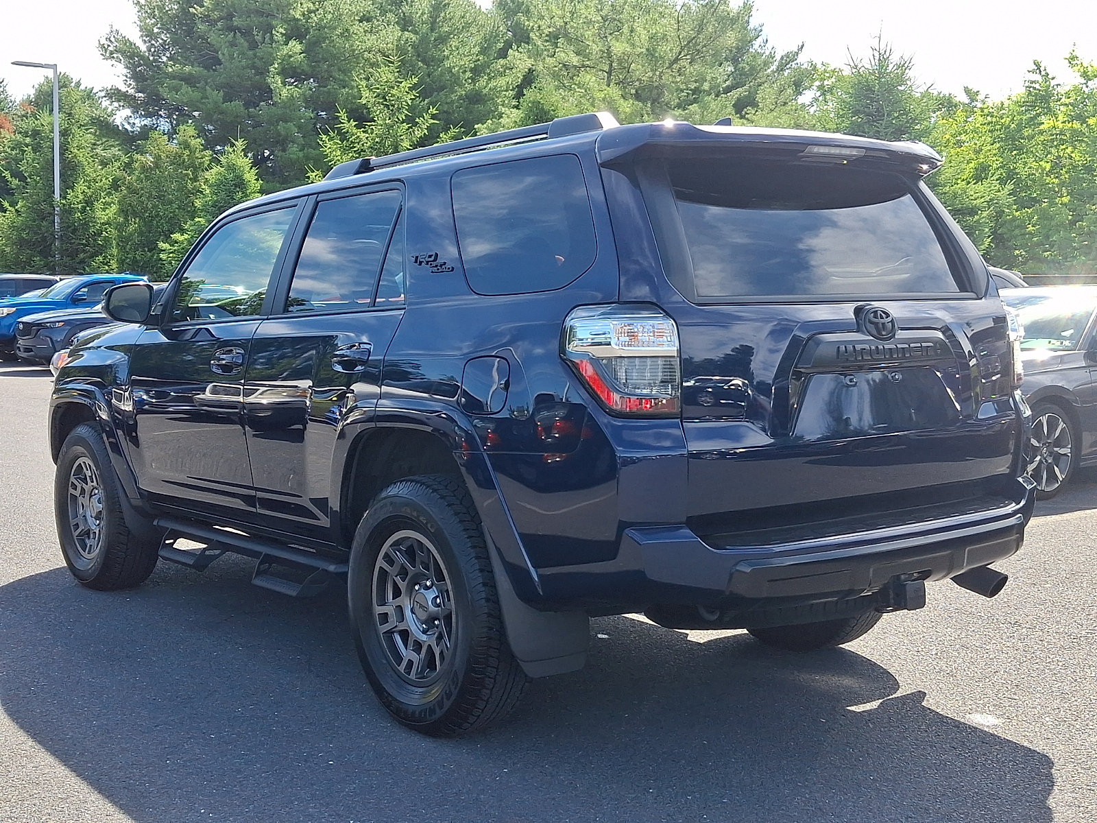 Used 2023 Toyota 4Runner TRD Off-Road Premium w/ Off Road Premium Plus Package AWD/4WD image 5