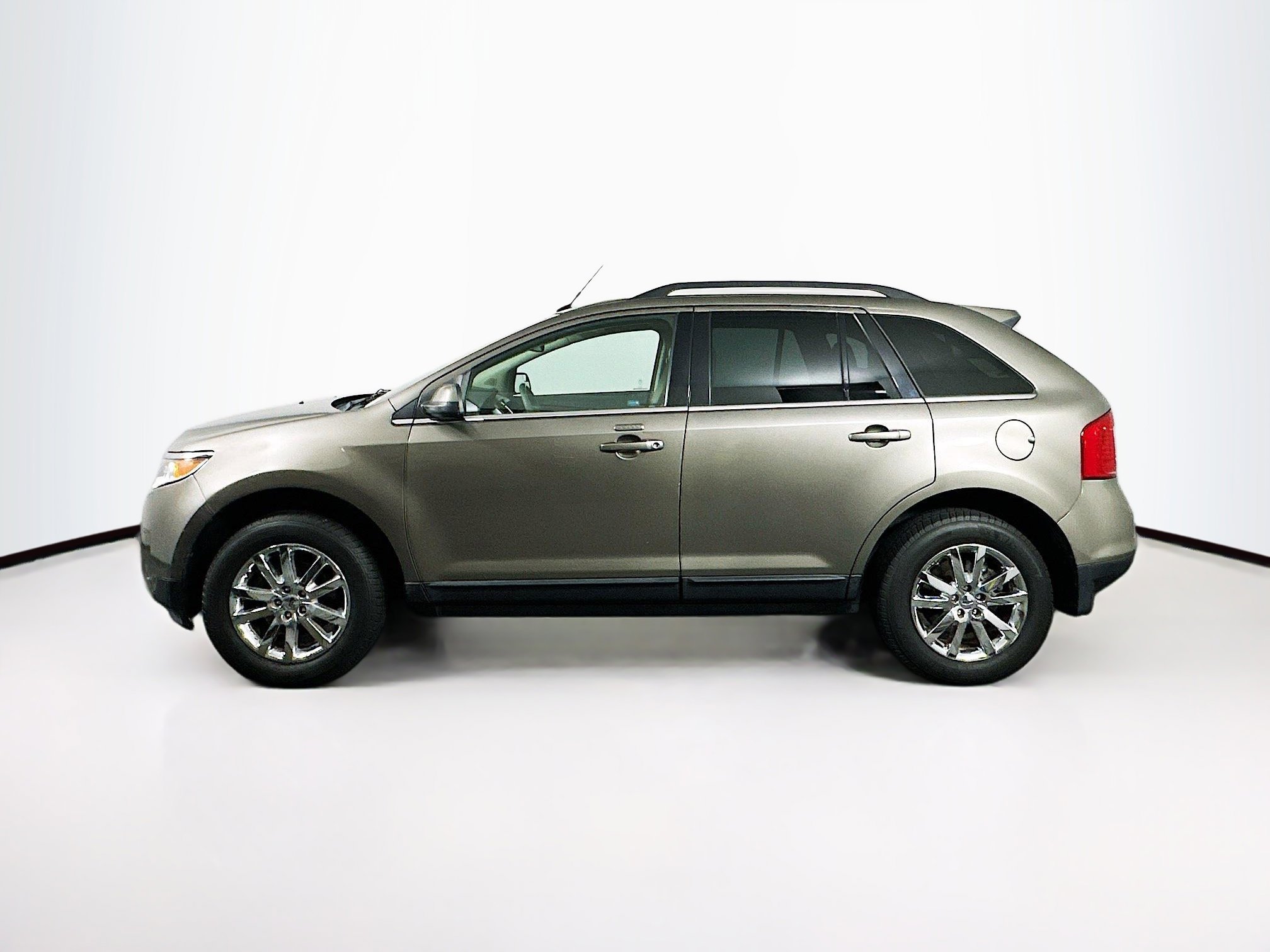 Used 2014 Ford Edge Limited AWD/4WD image 4