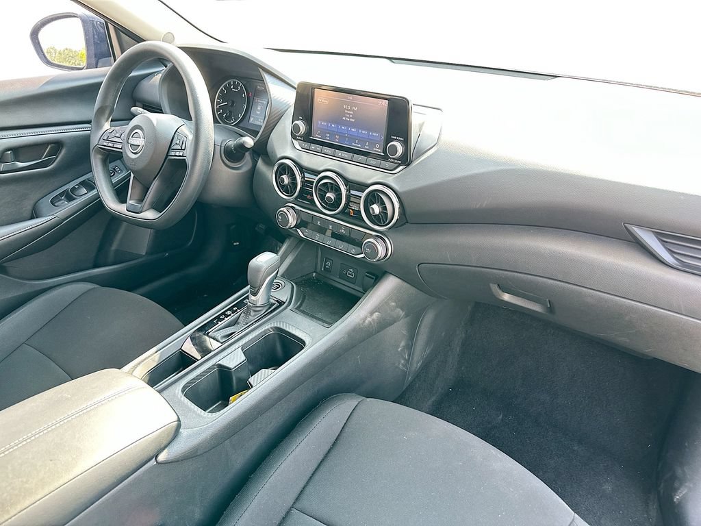Used 2025 Nissan Sentra S FWD image 33