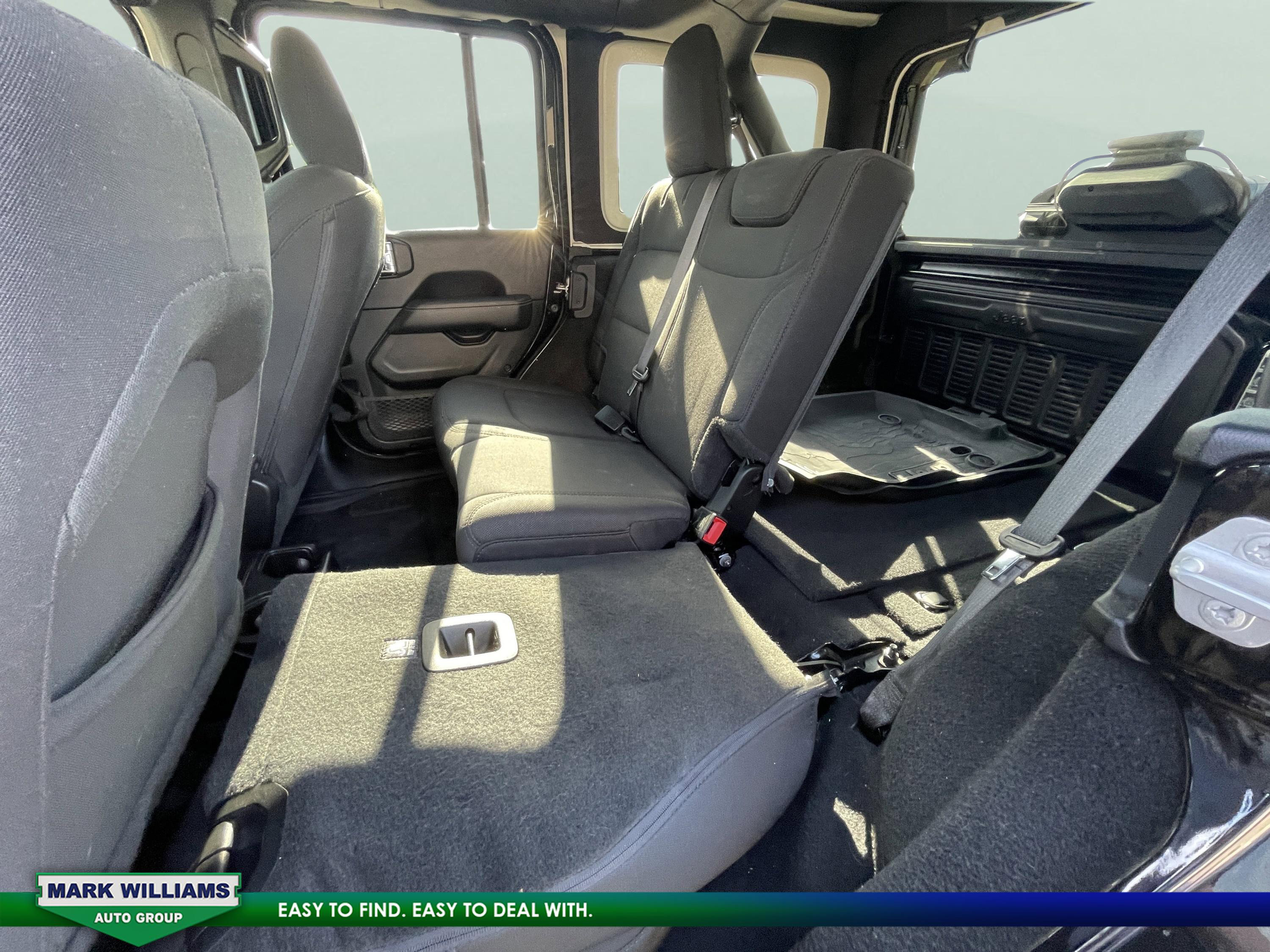 Used 2019 Jeep Wrangler Unlimited Sahara w/ Safety Group image 34