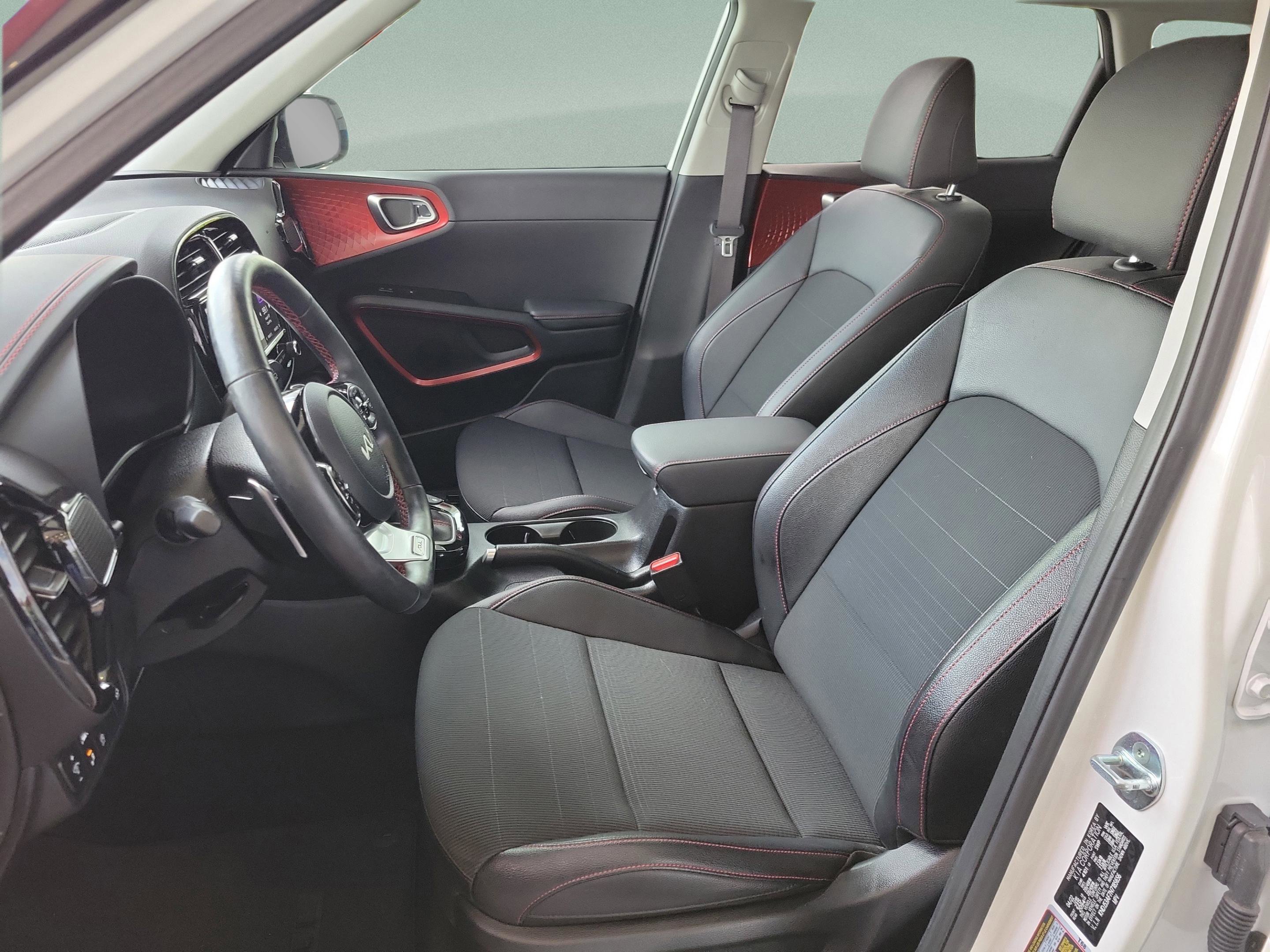 Used 2022 Kia Soul Turbo image 22