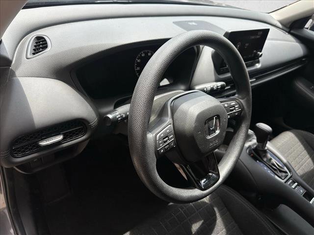 Used 2025 Honda HR-V LX image 6